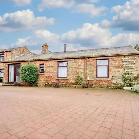 1 Bed In Gamblesby 90417 Holiday home *