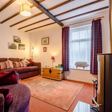 1 Bed In Gamblesby 90417 Casa de Férias