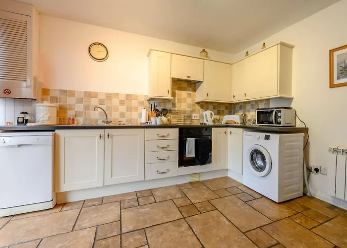 1 Bed In Gamblesby 90417 *